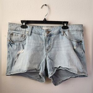 Torrid Women's Shorts 3.5" Light Wash Blue‎ Size 18